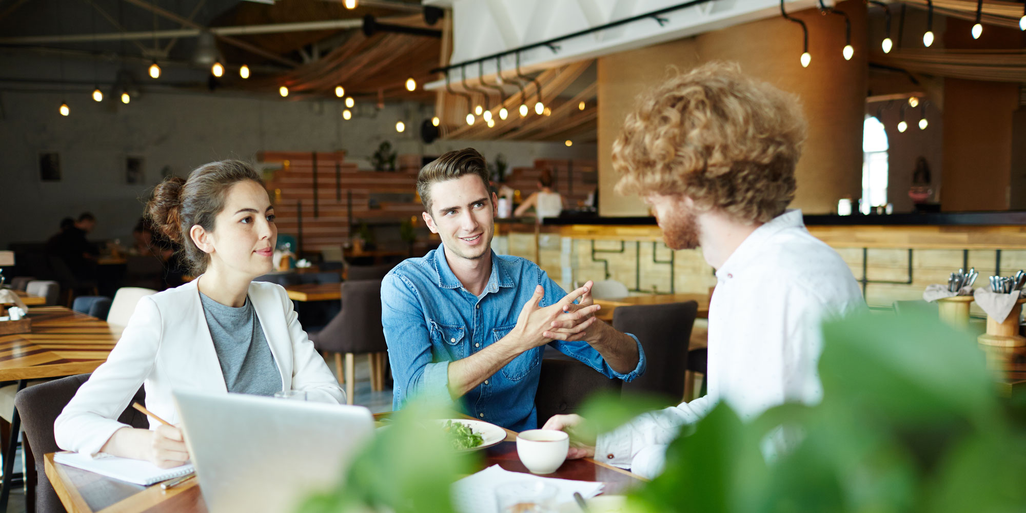 Food Industry Consultant Meeting with Restaurant Managers